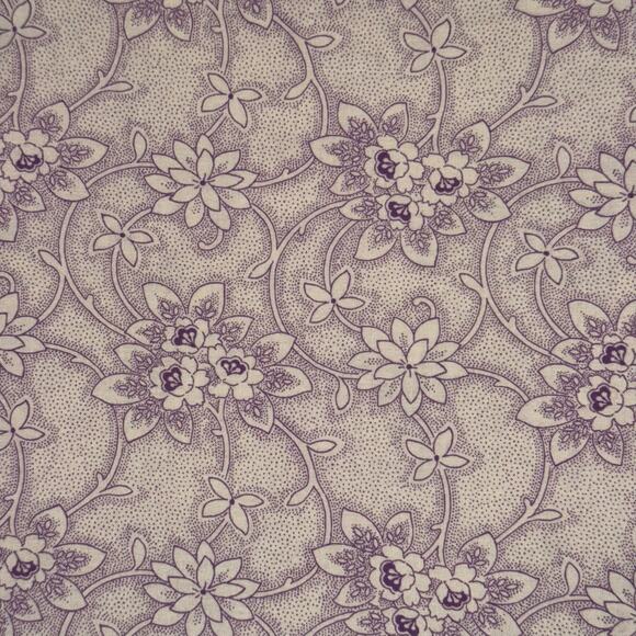 VTG Purple Flower Print with Vines on Cream by Springs Creative - 1/2 Yard - Picture 2 of 6
